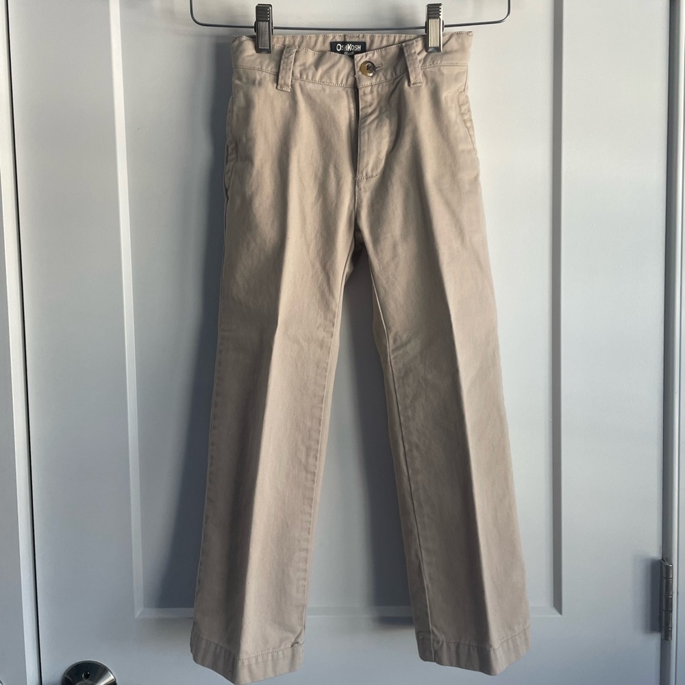 LIKE NEW Boys Khaki Pants - size 6 slim tan